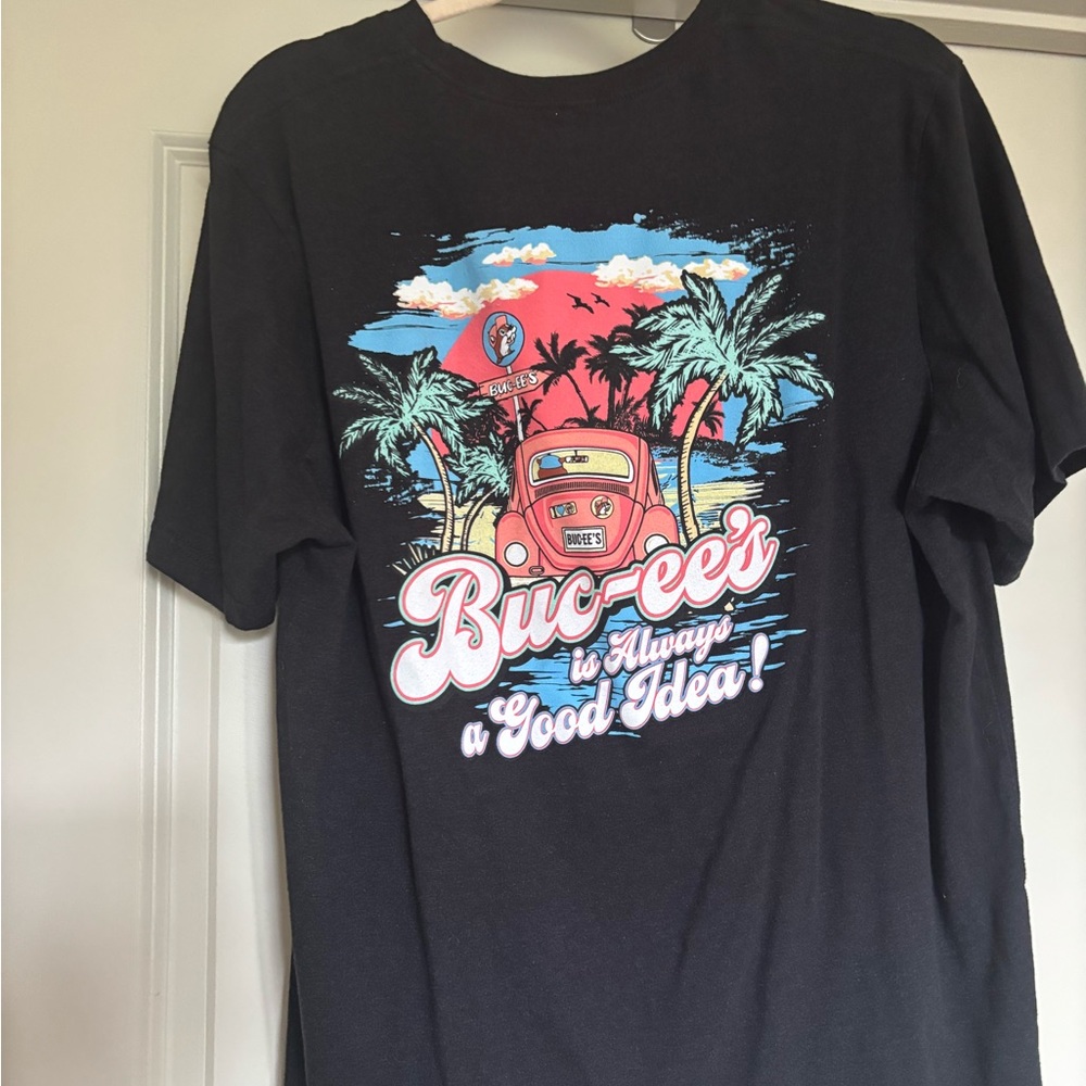 Buc-ees tropical tee - Picture 2 of 5